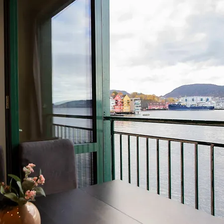 Apartment Beautiful Harbour With French Balcony *